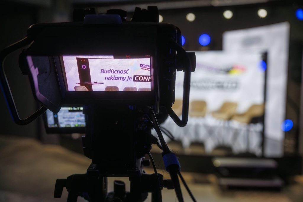 MLV.sk_ConnectedRULEZZ_online_marketingova_konferencia_livestream_Studio_na_Racku (13)
