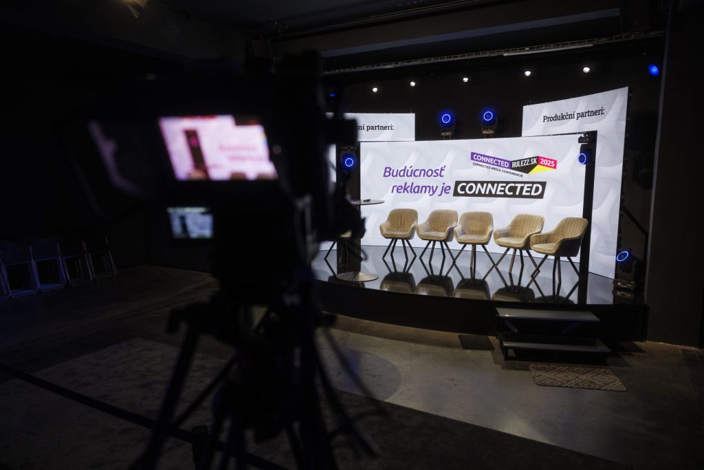 MLV.sk_ConnectedRULEZZ_online_marketingova_konferencia_livestream_Studio_na_Racku (14)