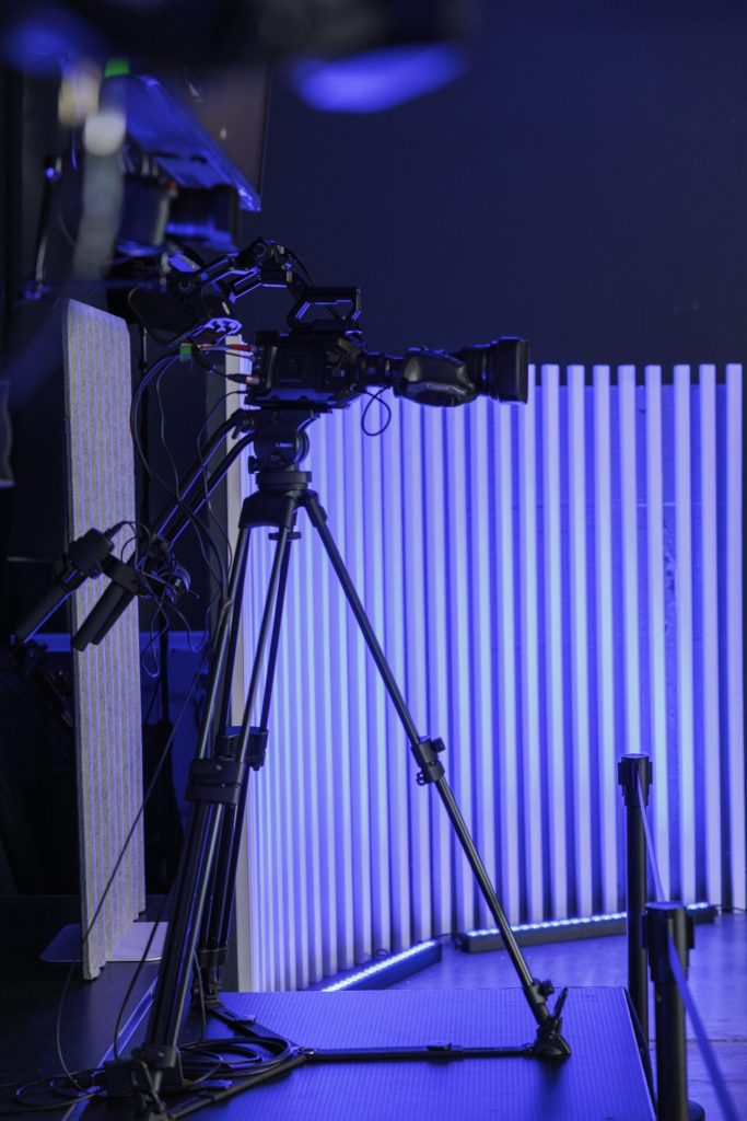 MLV.sk_ConnectedRULEZZ_online_marketingova_konferencia_livestream_Studio_na_Racku_kamerova_technika (2)