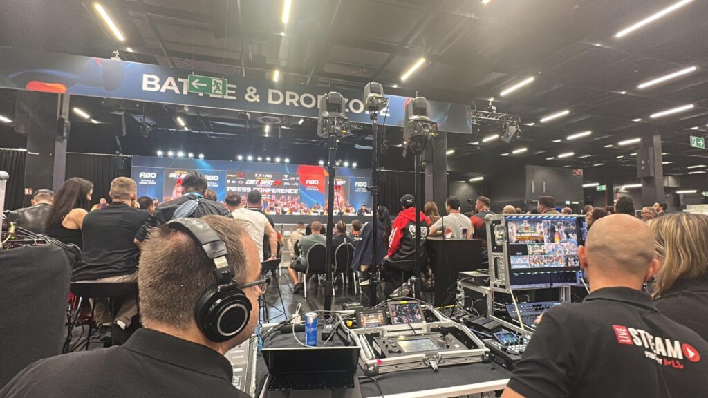 FIBO_east_vs_west_23_Nemecko_livestream_strih_kamier_rezia_stage_dizajn_replay_LED_obrazovky_kamery_zeriav (6)